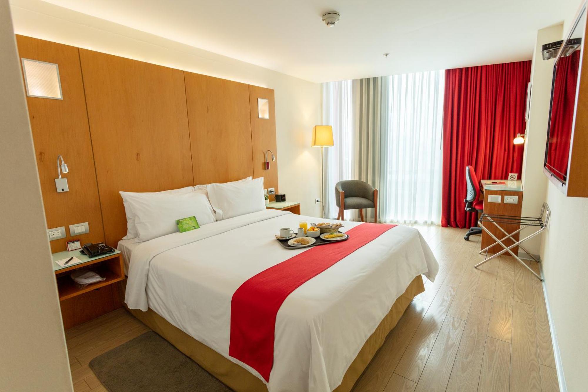 Ramada Encore By Wyndham Lima San Isidro Exterior foto